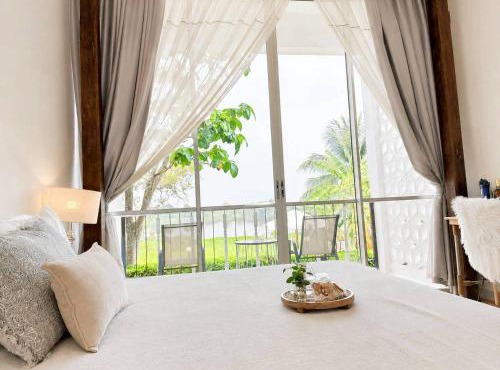 White Wall Riverfront Hotel in Kamphaeng Phet