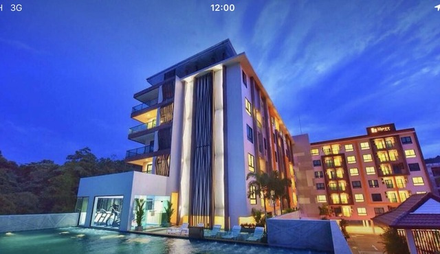 Wow 1Br Apt, Pool, Gym, walk to beautiful Nai Yang