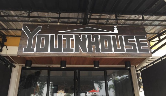 You In House URT Surathani Airport