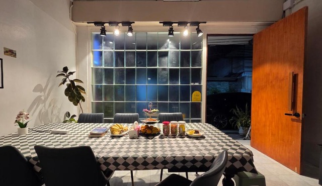Zanit Hostel Private room ,Mix dorm and Female dorm