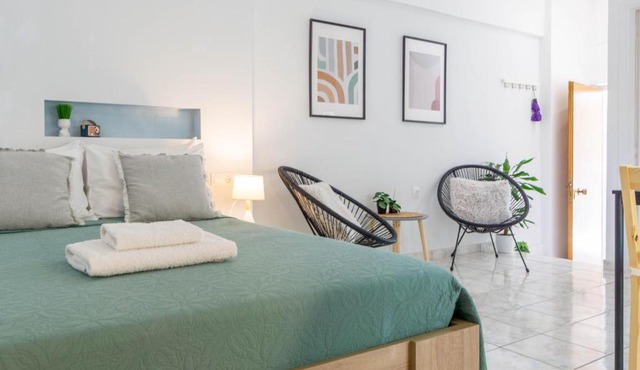 Zinnia Fully Equipped Apartment near City Centre in Heraklio