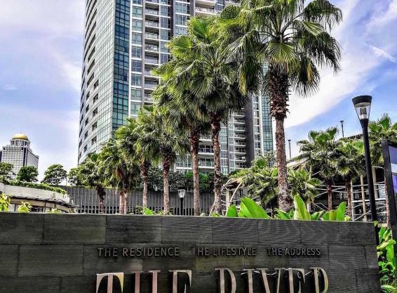 曼谷湄南河畔的休闲度假公寓The River
