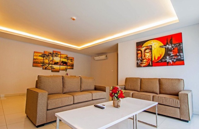 2 Bedroom apartment @Laguna Bay 2