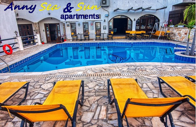 ''Anny Sea & Sun Apartments''