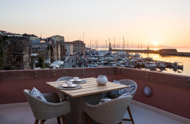 Venetian Harbour 