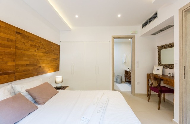 Elias Seafront, Luxurious 4bedroom villa with ...