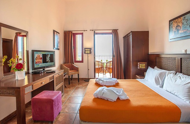 Family Suite with Sea View / Varos Village Boutique Hotel
