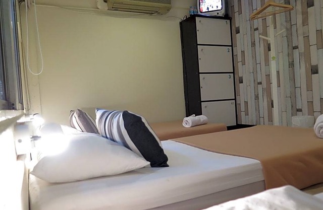I-Sleep Silom Hostel
