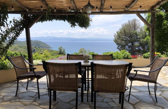 Karavotsakisma Villa Accommodation 