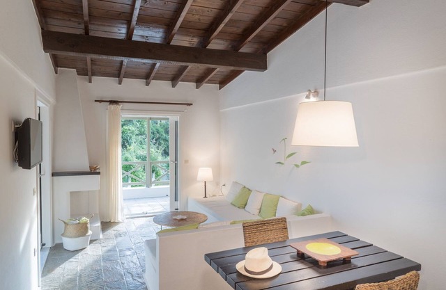 Skiathos Villa Holiday Vromolimnos 