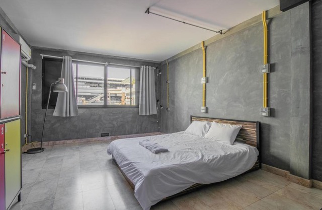 M Gray Hostel