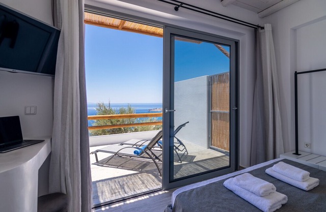 PyrgosExcl1 Incredible sea view,Private pool, Tavern