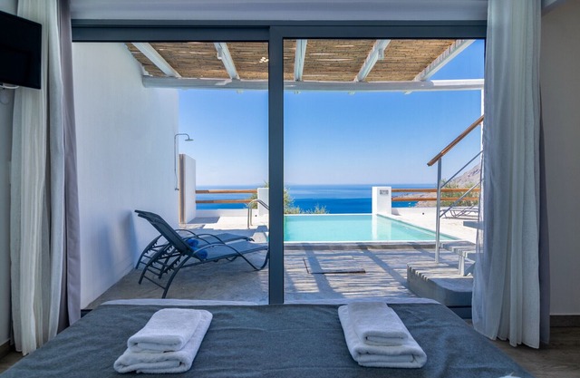PyrgosExcl3 Incredible sea view,Private pool, Tavern