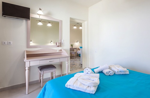 Superior suite with separate bedroom and sea view