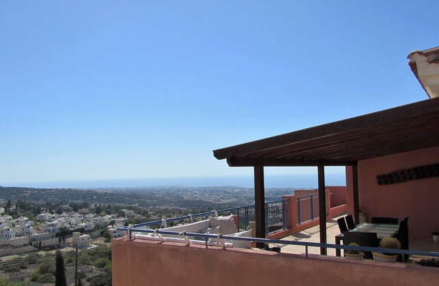 Tala Hilltop Penthouse - 360 Seaview in Paphos