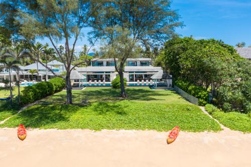 Twin Villas Beach Villa 