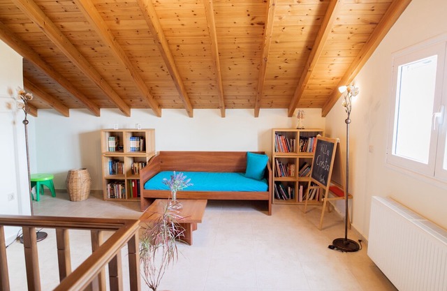 Villa Costa: Family villa, A/C, WiFi, sleeps 7