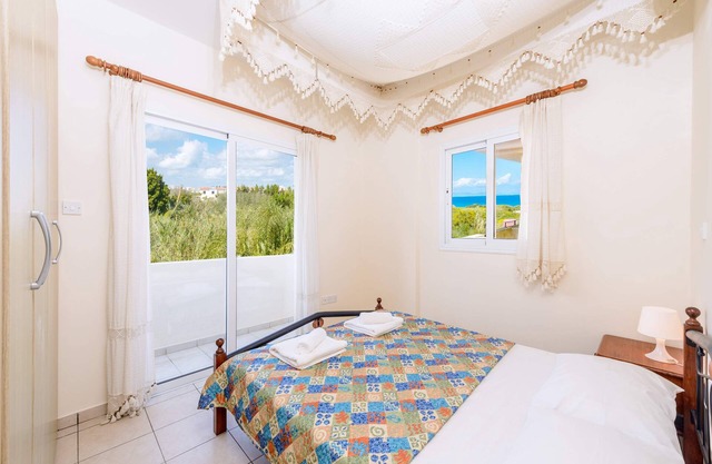 Villa Di Gio - Stunning Beach-Side Villa, Protaras