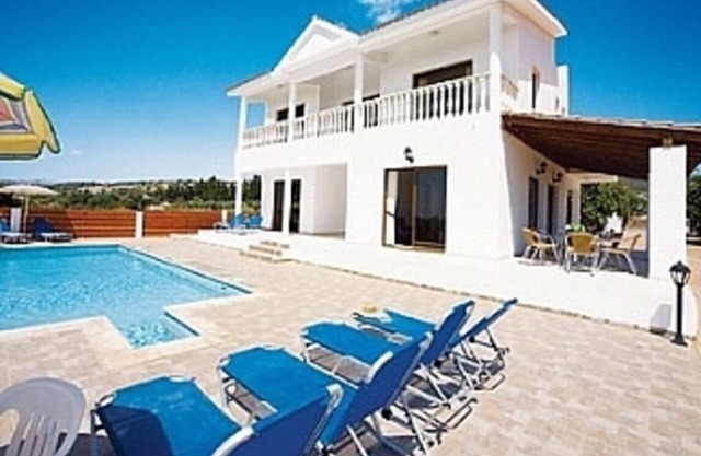 VILLA LAMBRIANA-4 Bedroom Villa With Private Pool And Sea View in Peyia