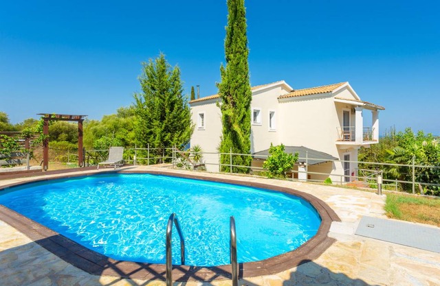 Villa Mavrikia: Large Private Pool, A/C, WiFi, Eco-Friendly