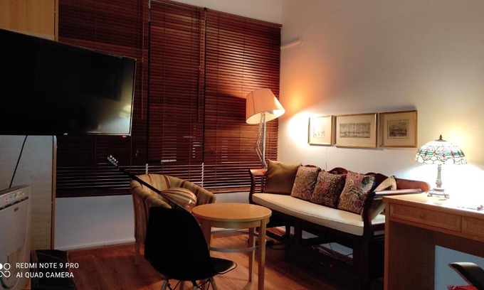 Marousi Apartment | Γκαρσονιέρα για δύο !