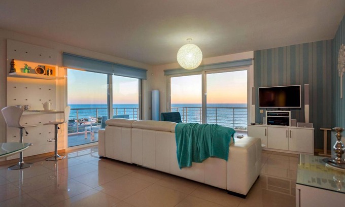 Kalamaki House | 105 m² House ∙ 2 bedrooms ∙ 4 guests