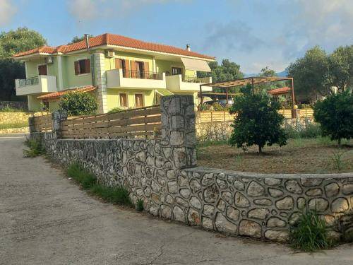 Eleios-Pronnoi Apartment | 110 m² Apartment ∙ 3 bedrooms ∙ 6 guests