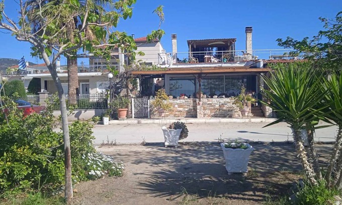 Nea Anchialos House | 115 m² House ∙ 2 bedrooms ∙ 4 guests