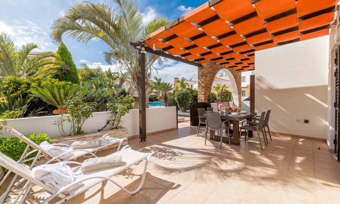 Ayia Thekla Villa | 125 m² Villa ∙ 2 bedrooms ∙ 5 guests