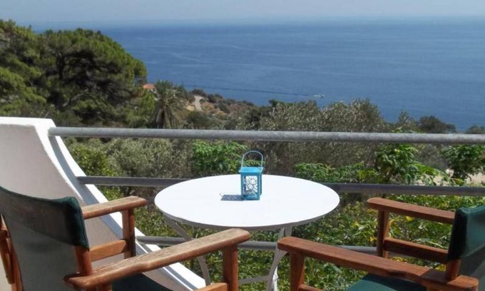 Armenistis Bed & Breakfast | 16 m² Bed and breakfast ∙ 4 guests