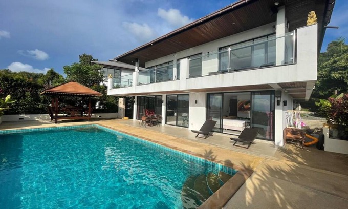 Ko Lanta Villa | 196 m² Villa ∙ 4 bedrooms ∙ 8 guests