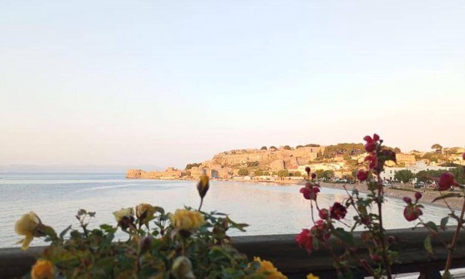 Lesvos Apartment | 200 m² Apartment ∙ 4 bedrooms ∙ 8 guests