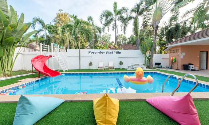 Nong Pla Lai Villa | 300 m² Villa ∙ 4 bedrooms ∙ 10 guests