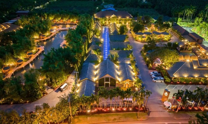 Damnoen Saduak Resort | 31 m² Resort ∙ 10 guests