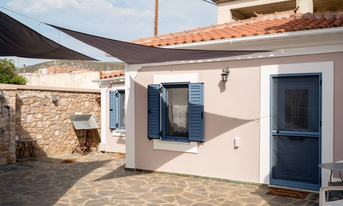 Kilada House | 38 m² House ∙ 2 bedrooms ∙ 4 guests
