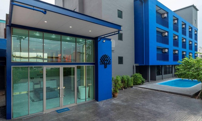 Bang Chalong Hotel | 43 m² Hotel ∙ 3 guests