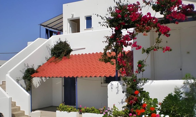 Posidonia Apartment | 50 m² Apartment ∙ 2 bedrooms ∙ 5 guests