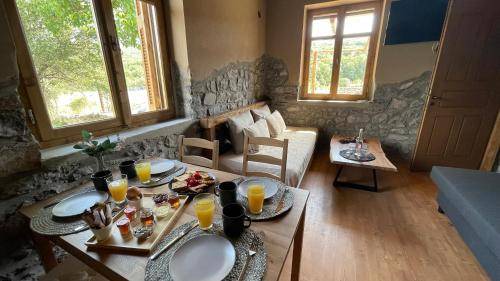 Agrafa Apartment | 50 m² Serviced apartment ∙ 5 guests