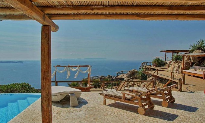 Fanari Villa | 500 m² Villa ∙ 11 bedrooms ∙ 24 guests