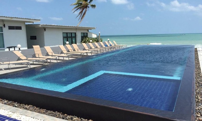 Khanom Resort | 640 m² Resort ∙ 3 bedrooms ∙ 127 guests