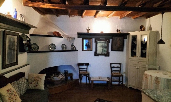 Alonissos Apartment | 75 m² Apartment ∙ 1 bedroom ∙ 2 guests