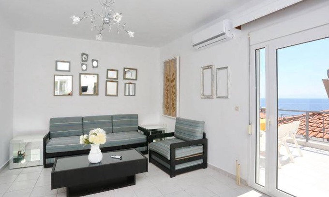 Kassandra Apartment | 82 m² Apartment ∙ 2 bedrooms ∙ 4 guests
