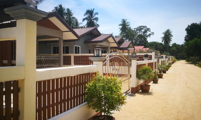 Lipa Noi House | 84/4 Srifa Resort, 2 Bedroom House, Lipa Noi Beach