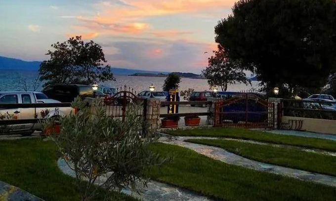 Ouranoupoli Apartment | 90 m² Serviced apartment ∙ 3 bedrooms ∙ 6 guests