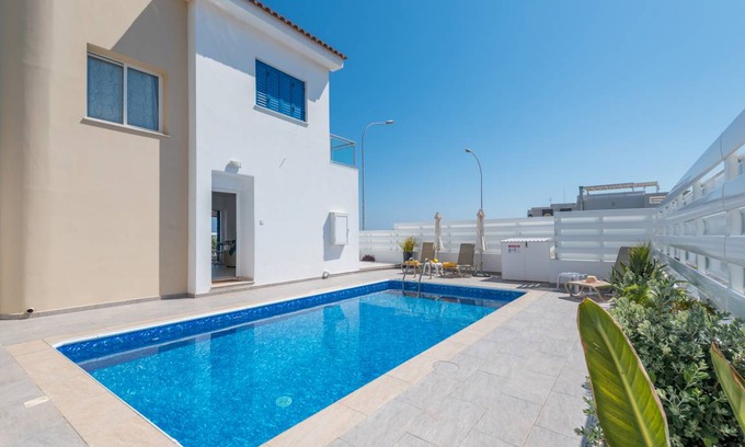 Protaras Villa | 92 m² Villa ∙ 2 bedrooms ∙ 6 guests