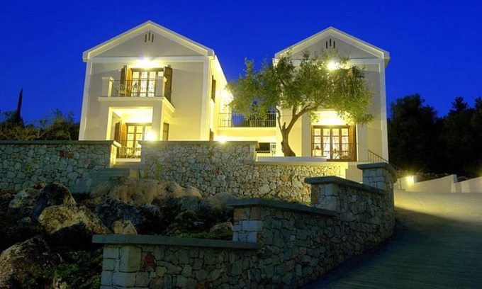 Vathy Apartment | Adastra Ithaca Luxury Suites