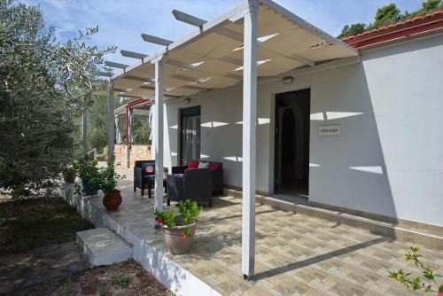 Alonissos House | Aigaio Villa Between the Aegean Blue and Olive Grove