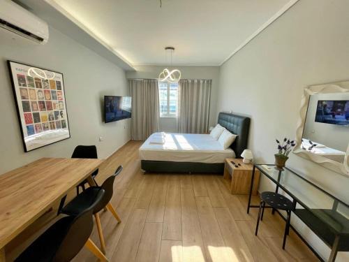 Psirri Apartment | Amazing apt in Athens close to Metro Station
