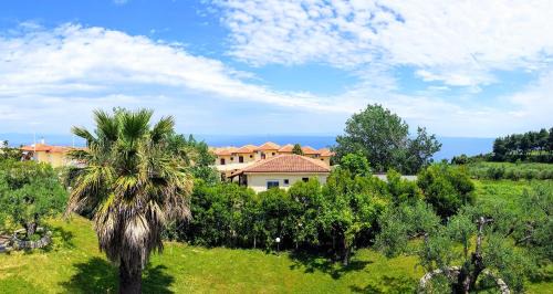 Afytos Apartment | Amazing Sea View Loft, Afytos