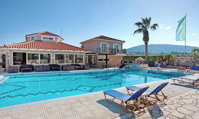 Agrilia Apartment | Apartment "Paradise Zante Apartment 3" with Shared Pool & Wi-Fi